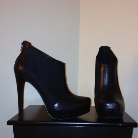 New Jessica Simpson Livia Booties size 7.5 - Picture 2 of 3