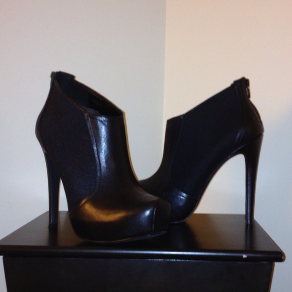 New Jessica Simpson Livia Booties size 7.5 - Picture 3 of 3