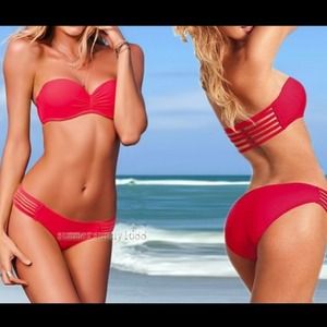 Red string bikini