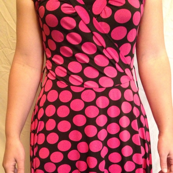 Sold - Picture 3 of 3