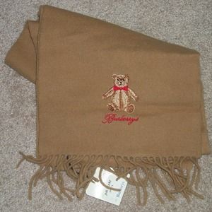 Burberry's scarf