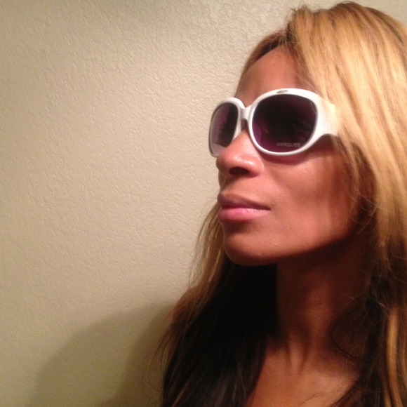 Las Vegas upscale shades,