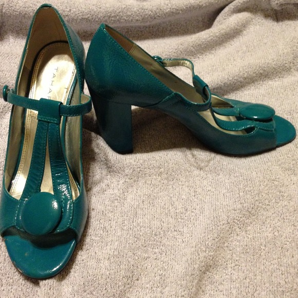 Authentic Tahari Malory 8M - Picture 2 of 2