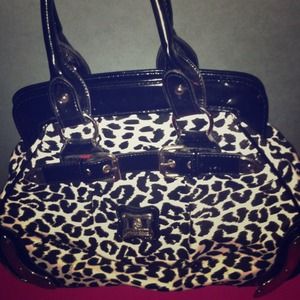 Cute leopard purse