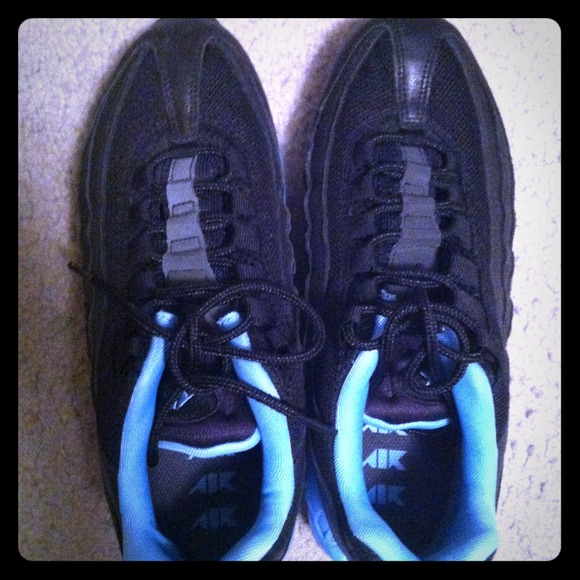 Air Maxes (: