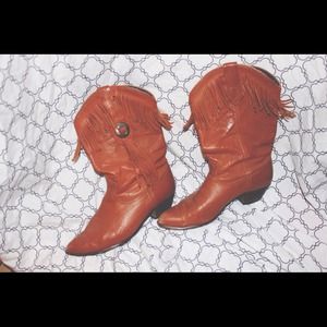 Fringed 80's boots