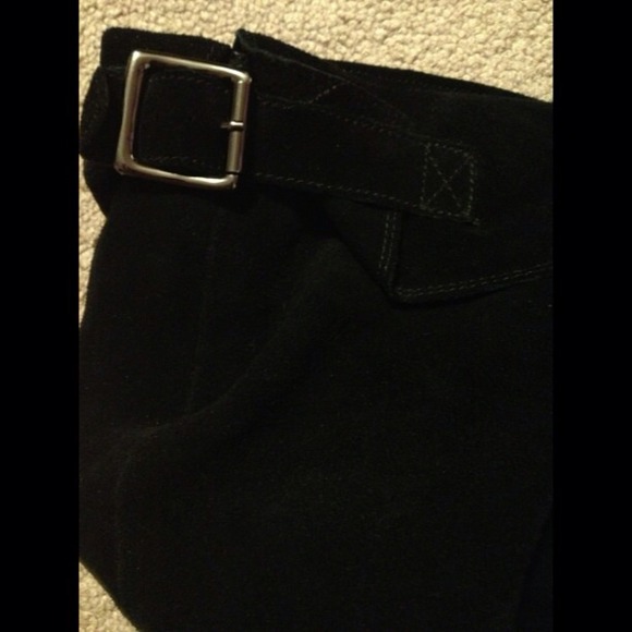 Only worn a few times, black leather boots. - Picture 3 of 3