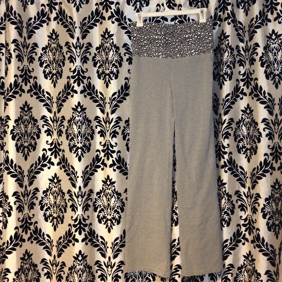 Victoria secret yoga pants