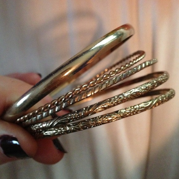 Set of 5 Golden Bangles
