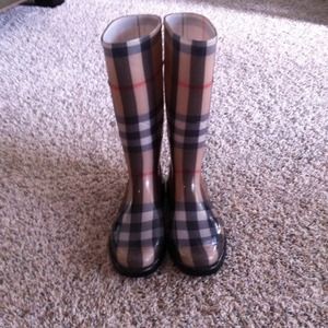 Burberry rain boots