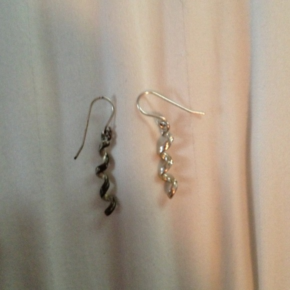 Swirly spiral earrings