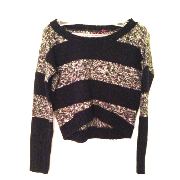 Cropped stripe sweater!!