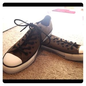 Price drop!!! Converse