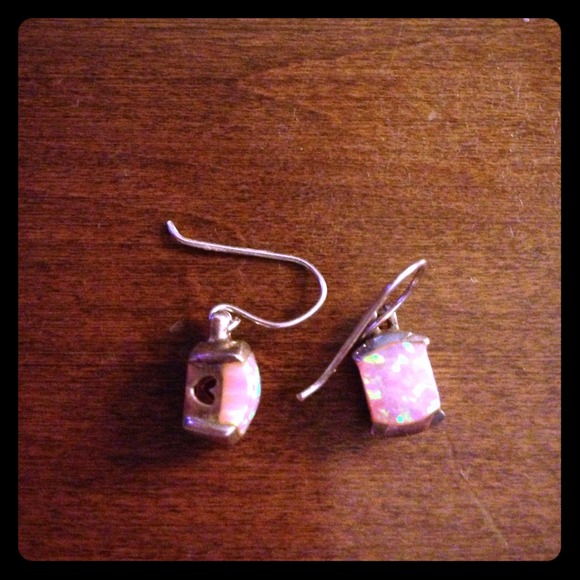 💖SOLD in bundle!💖Pink Opal Earrings