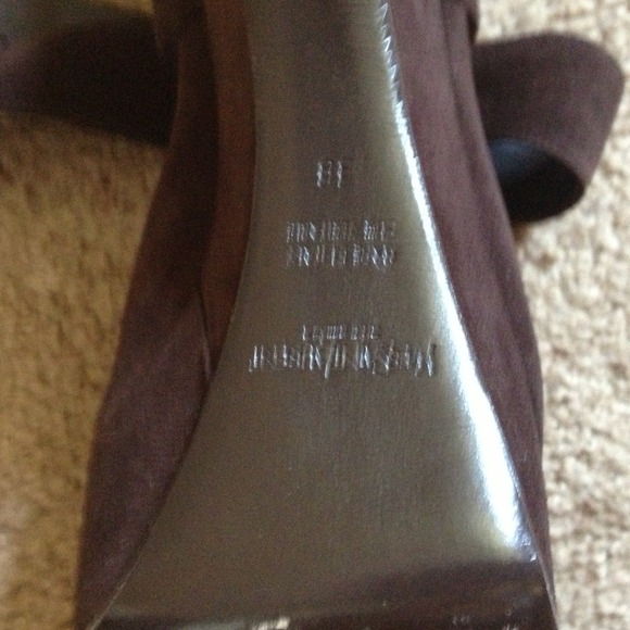 🎉Host pick 🎉 AUTHENTIC!!YVES SAINT LAURENT SHOES - Picture 2 of 4