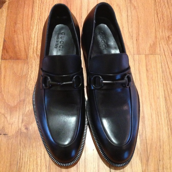 **SOLD** Men's Gucci shoes black size 7.5