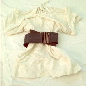 Grey stretchy fashionable belt!