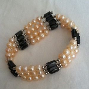 Magnetic Pearl Bracelet/ Necklace