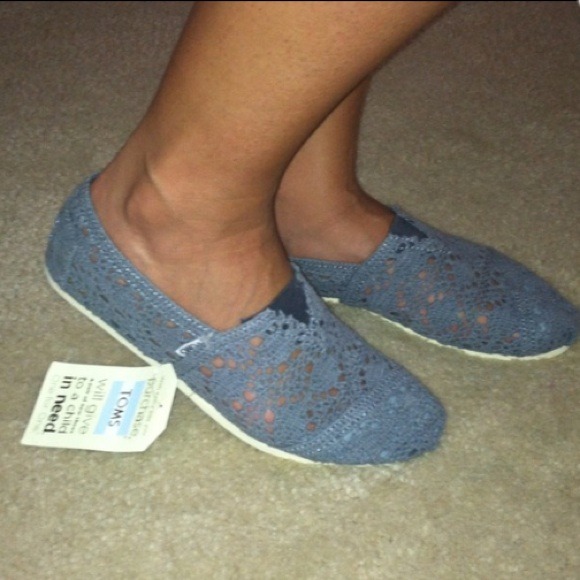 Grey toms 8.5. Hmattson