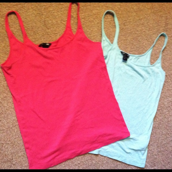 SOLD IN BUNDLE Two Summer Tank Tops!