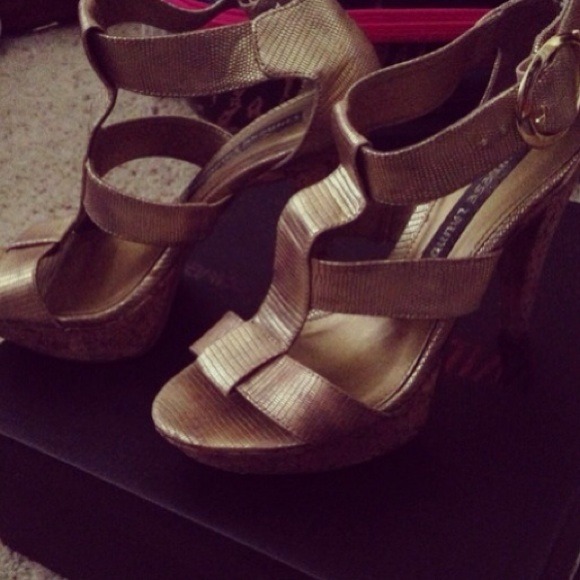 Heels - Picture 2 of 2