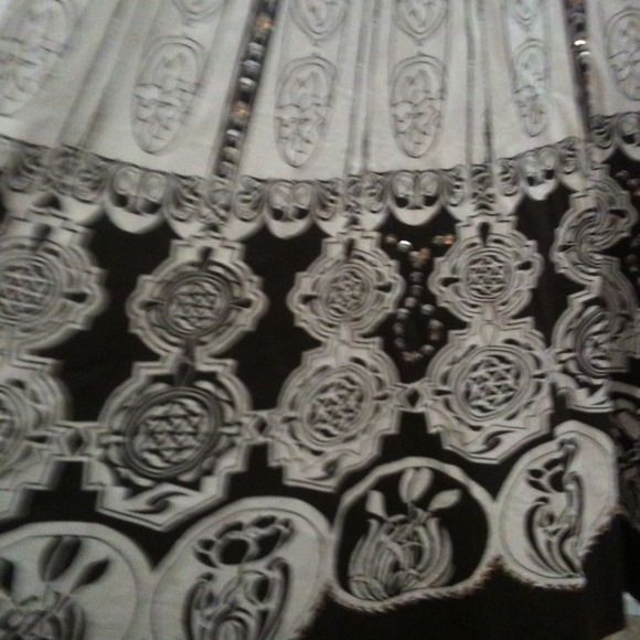 Brown/tan festival skirt - Picture 3 of 3