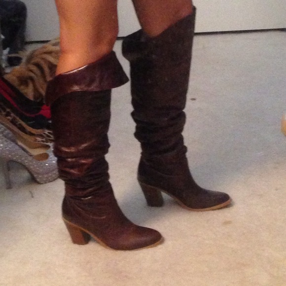 BEBE LEATHER BOOTS