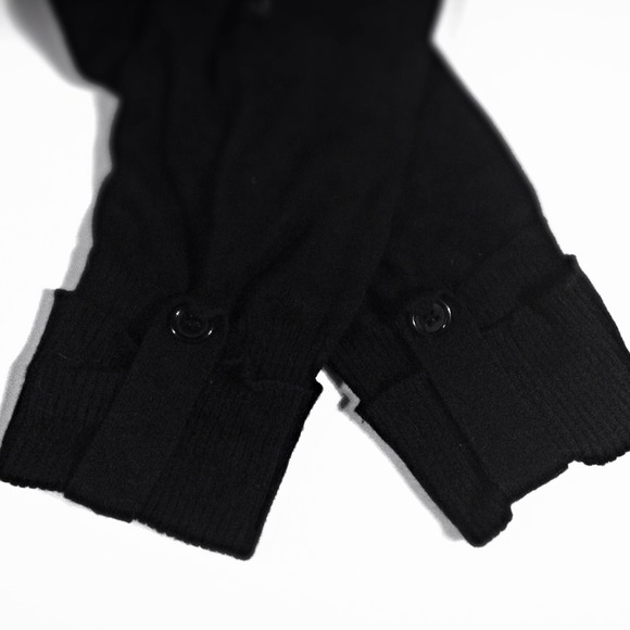 **TRADED** Black Half- Sleeve Cardigan - Picture 2 of 3