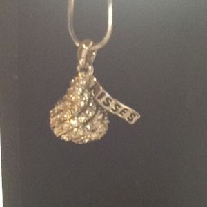 Necklace.       NWOT