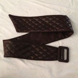 Brown quilted faux leather belt