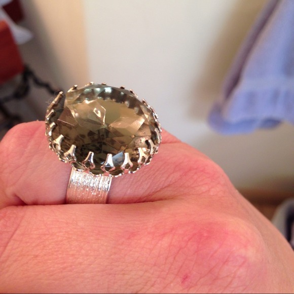 🌺SOLD!!!🌺Green Glass adjustable silver ring