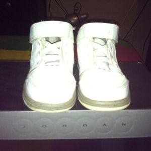 Size 7C white Jordan's!