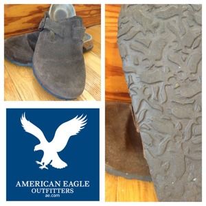 Suede American Eagle Clog