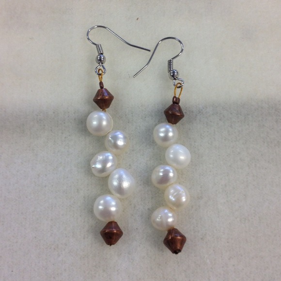 Freshwater Pearl Dangle Earrings