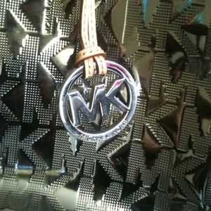 SOLD!!!!!!!!Authentic Michael Kors handbag