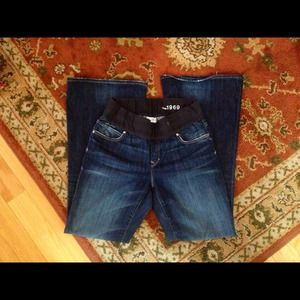GAP Maternity Jeans - Size 30 (size 10)
