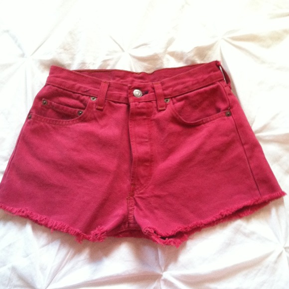 LOWERED PRICE. 26 in, Red High Waisted Levi Shorts - Picture 3 of 4