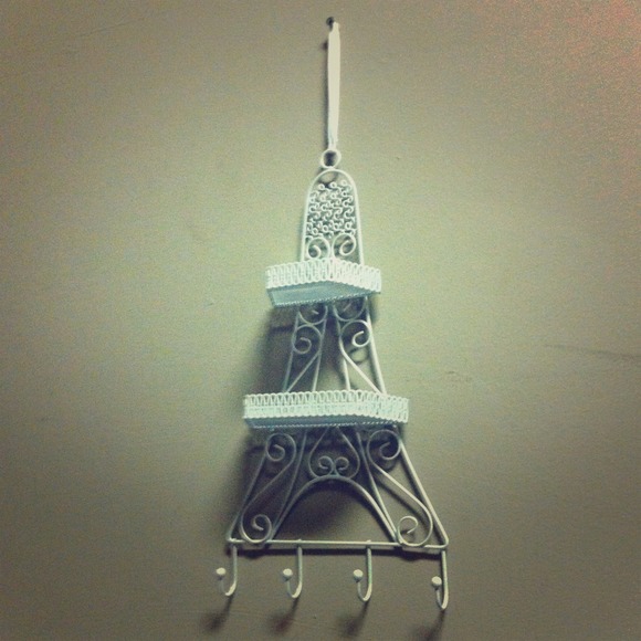 Beautiful Hobby Lobby jewelry hanger!