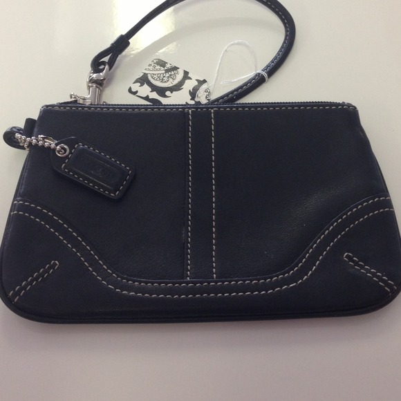 ❌SOLD❌Authentic Coach black leather wristlet