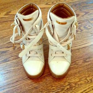 Michael kora wedge sneaker
