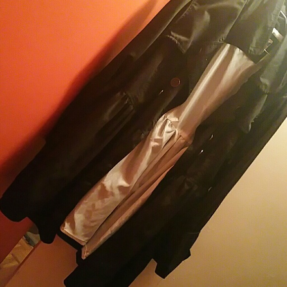 Ladies coat - Picture 3 of 4