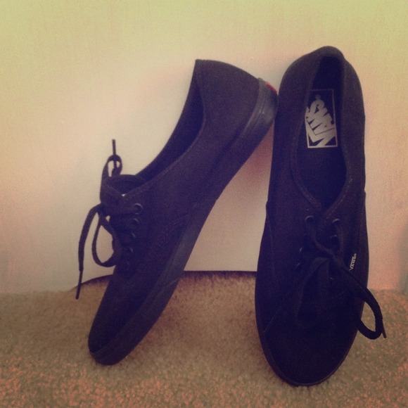 🚨HOLD🚨Black Vans