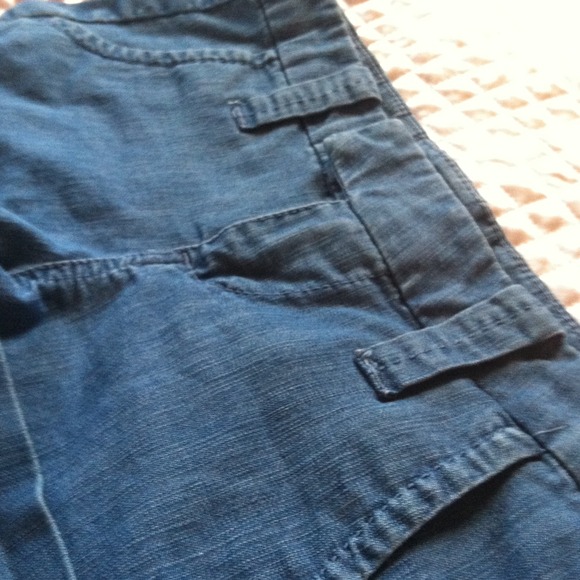 LOWERED PRICE Size 26 Blue Denim Hip Hugger Shorts - Picture 3 of 4