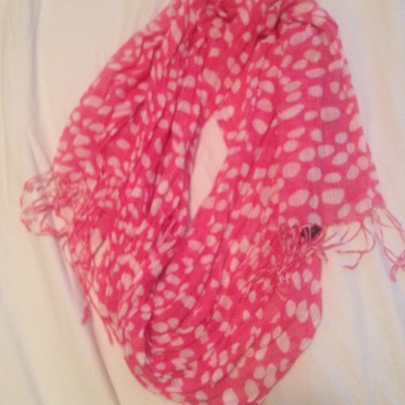 Inc scarf