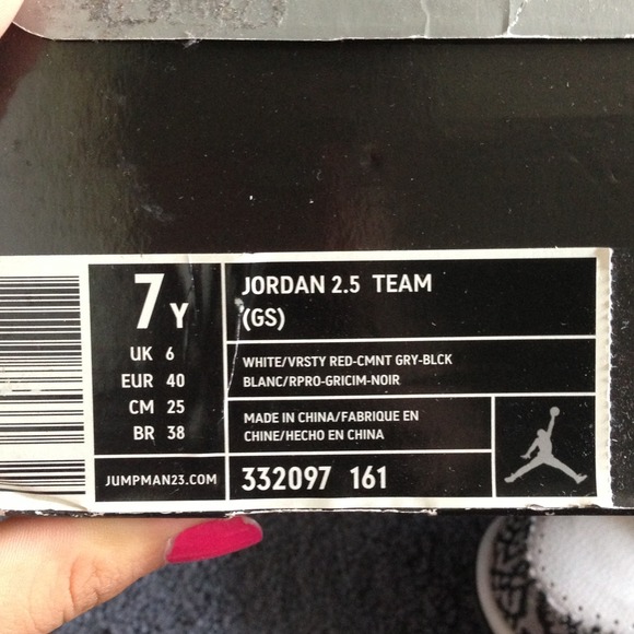 Jordan's size 7y