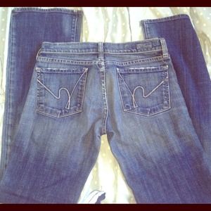 Classic Citizens of Humanity low waist jeans!