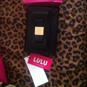 3 Lulu wallets