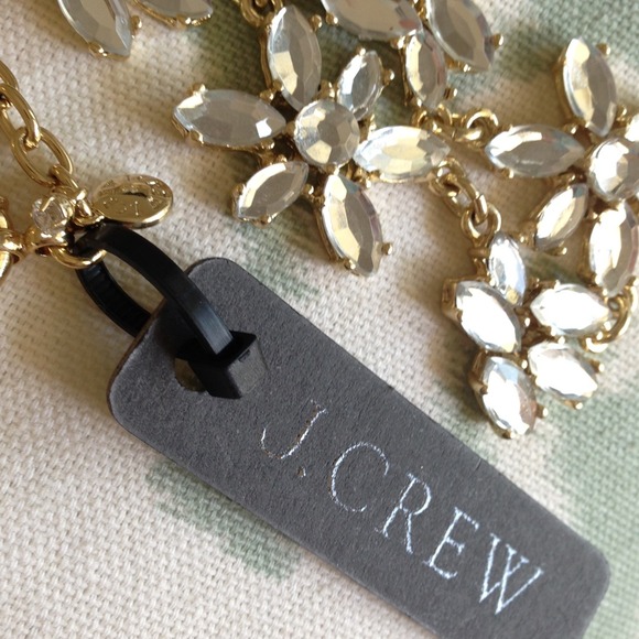 NWT J.Crew Statement necklace - Picture 3 of 4