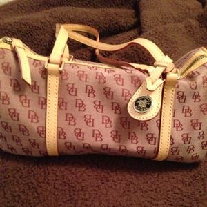 Dooney & Bourke