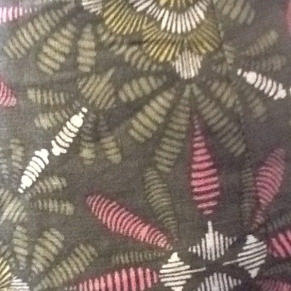 Skirt - Picture 3 of 3